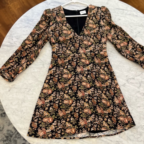ARITZIA fall floral dress - Picture 1 of 2